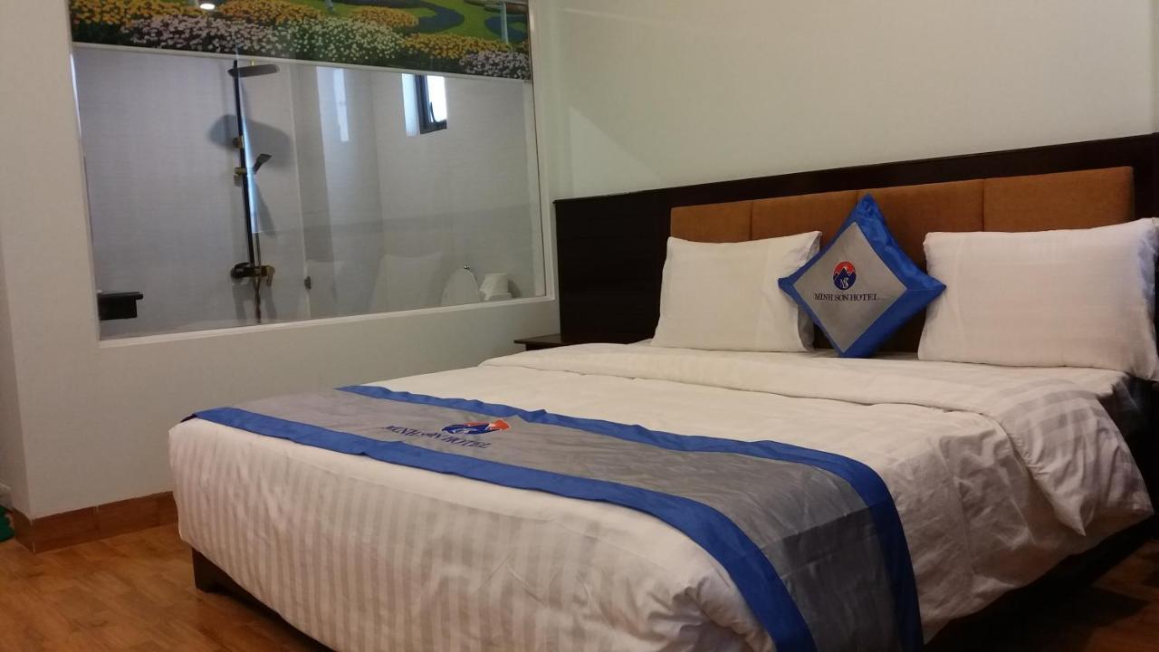 Minh Son Hotel Ta Lan Than Exterior photo
